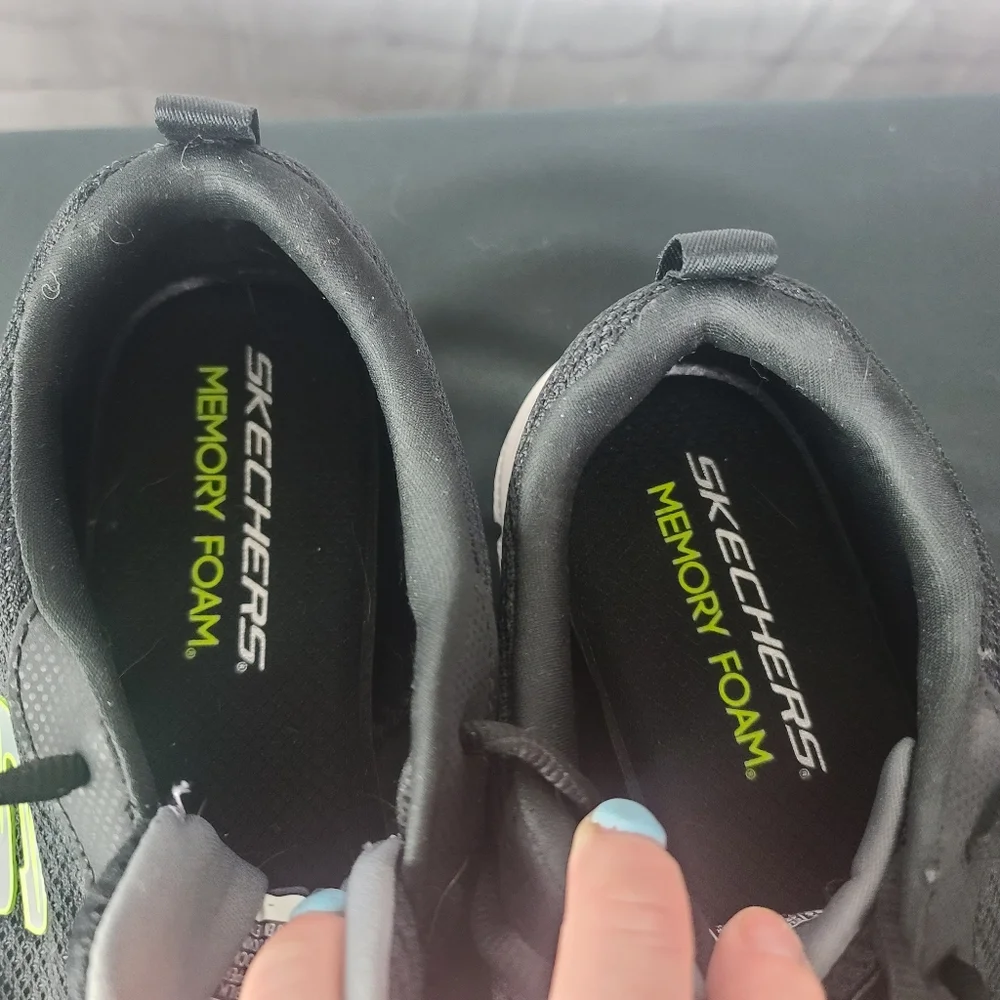 Skechers Flex Lite Memory Foam. Men's Sz 9.5 Black. - Picture 11 of 12